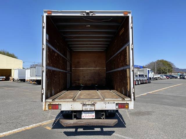 いすゞエルフアルミバン小型（2t・3t）[写真11]