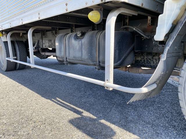 いすゞエルフアルミバン小型（2t・3t）[写真20]