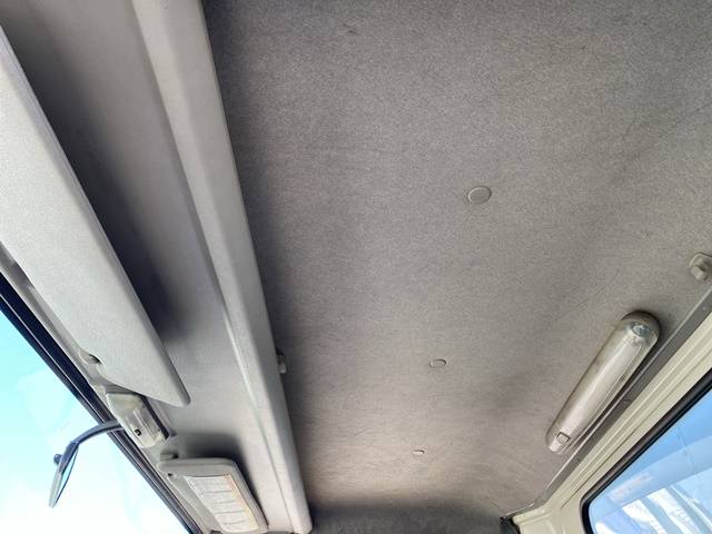 いすゞエルフアルミバン小型（2t・3t）[写真34]