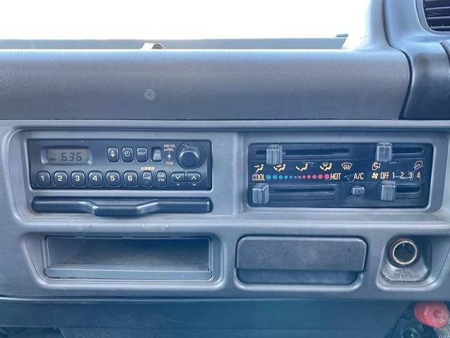 いすゞエルフアルミバン小型（2t・3t）[写真38]