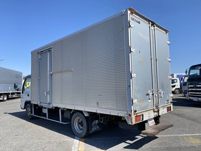いすゞエルフアルミバン小型（2t・3t）[写真04]
