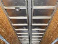 いすゞフォワードアルミウイング中型（4t）[写真12]