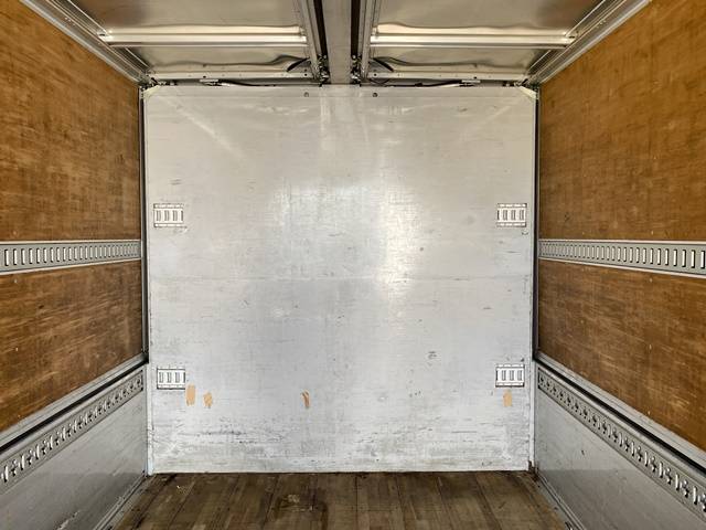 いすゞフォワードアルミウイング中型（4t）[写真15]