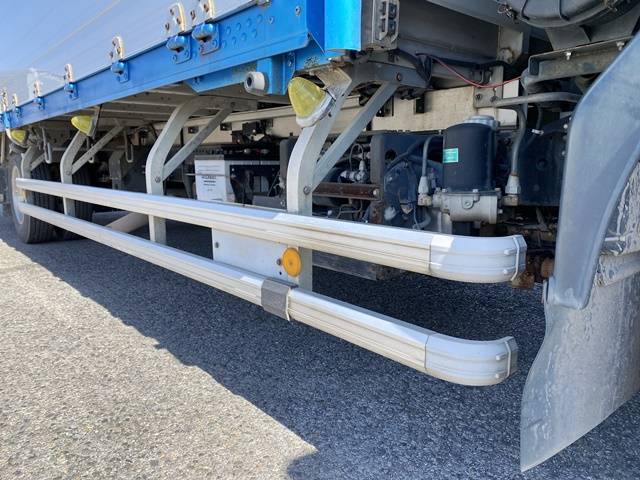 いすゞフォワードアルミウイング中型（4t）[写真21]