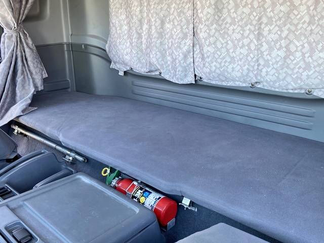 いすゞフォワードアルミウイング中型（4t）[写真34]