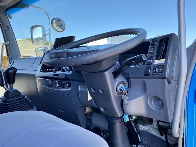 いすゞフォワードアルミウイング中型（4t）[写真36]