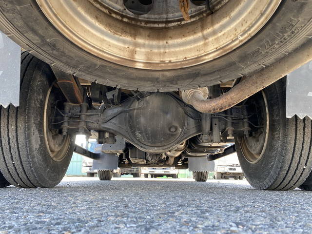 いすゞエルフ平ボディ小型（2t・3t）[写真23]