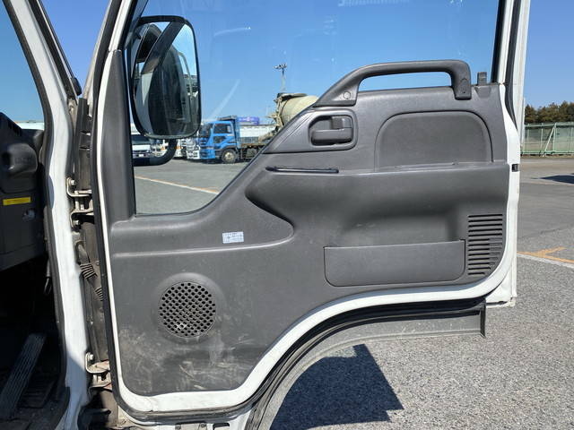 いすゞエルフ平ボディ小型（2t・3t）[写真28]