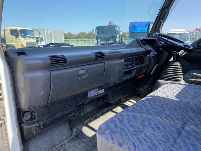 いすゞエルフ平ボディ小型（2t・3t）[写真31]