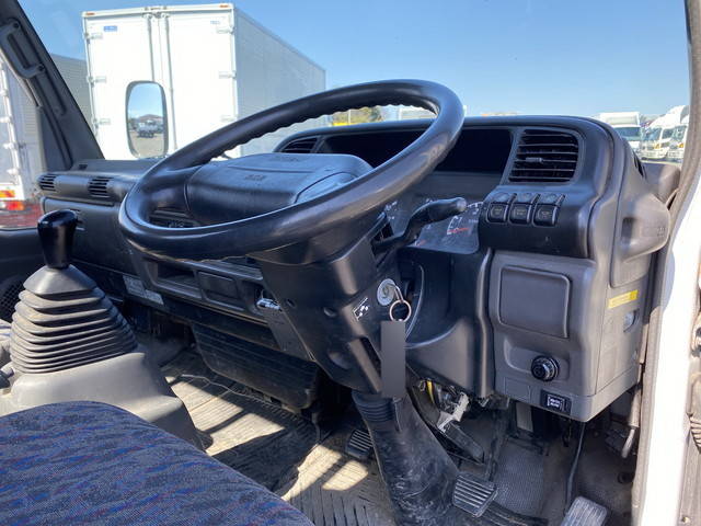 いすゞエルフ平ボディ小型（2t・3t）[写真32]