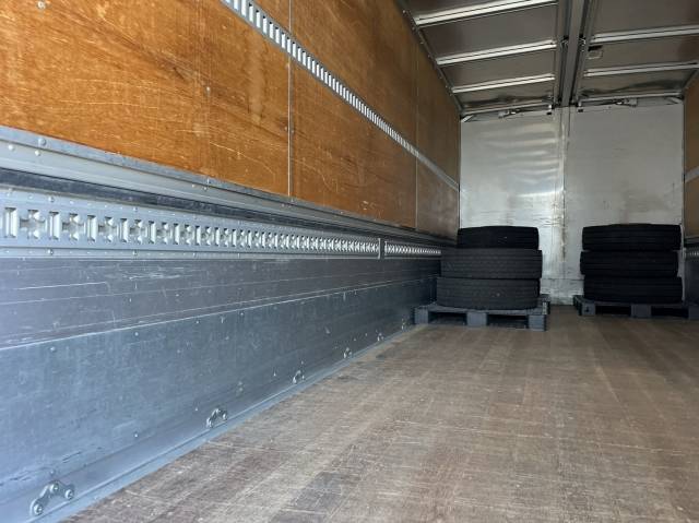 三菱ふそうファイターアルミウイング増トン（6t・8t）[写真15]