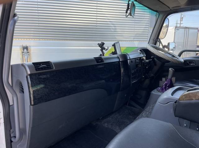 三菱ふそうファイターアルミウイング増トン（6t・8t）[写真30]