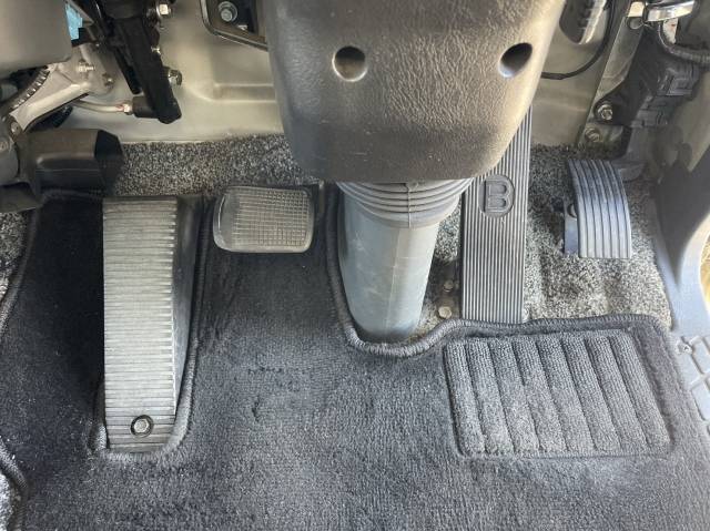 三菱ふそうファイターアルミウイング増トン（6t・8t）[写真38]