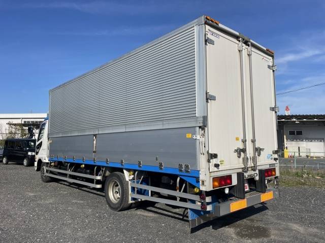 三菱ふそうファイターアルミウイング増トン（6t・8t）[写真04]