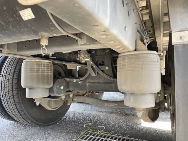 UDトラックスクオンアルミウイング大型（10t）[写真23]