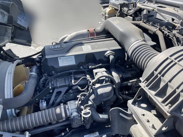 UDトラックスクオンアルミウイング大型（10t）[写真25]