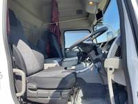 UDトラックスクオンアルミウイング大型（10t）[写真31]