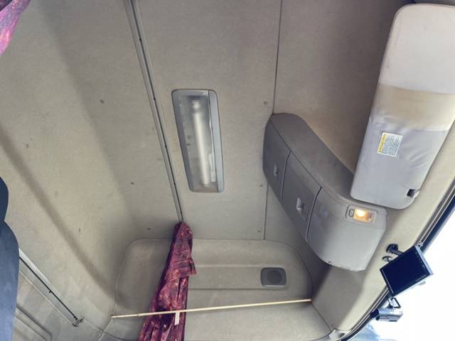 UDトラックスクオンアルミウイング大型（10t）[写真33]