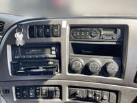 UDトラックスクオンアルミウイング大型（10t）[写真36]