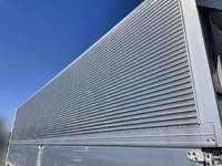 UDトラックスクオンアルミウイング大型（10t）[写真05]