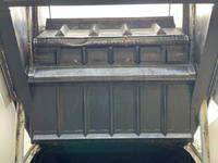 三菱ふそうキャンターパッカー車（塵芥車）小型（2t・3t）[写真09]