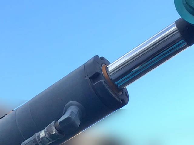 クボタミニユンボ（ミニバックホー）[写真04]