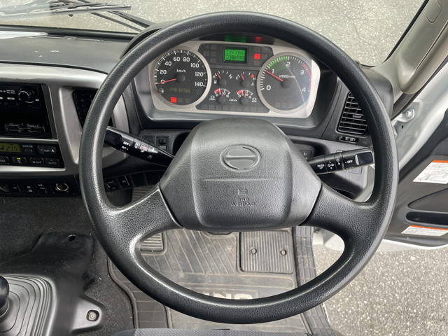 日野レンジャーアルミブロック中型（4t）[写真32]