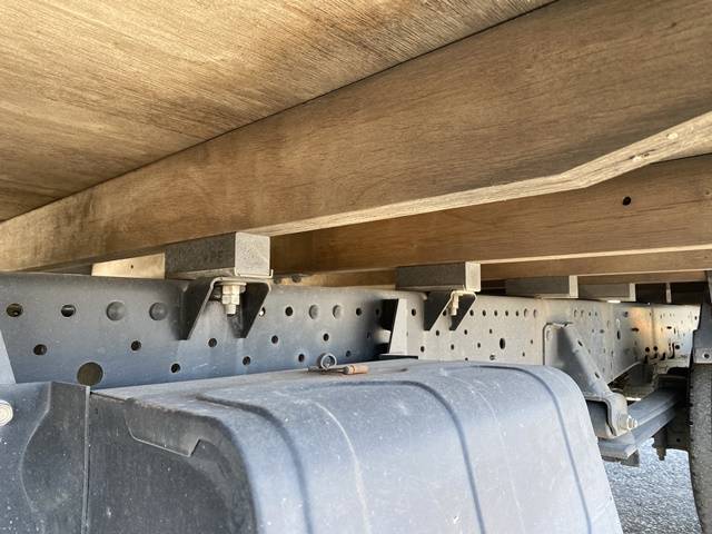 いすゞエルフアルミブロック小型（2t・3t）[写真25]