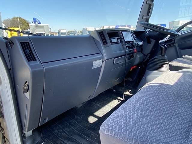 いすゞエルフアルミブロック小型（2t・3t）[写真32]