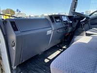 いすゞエルフアルミブロック小型（2t・3t）[写真32]