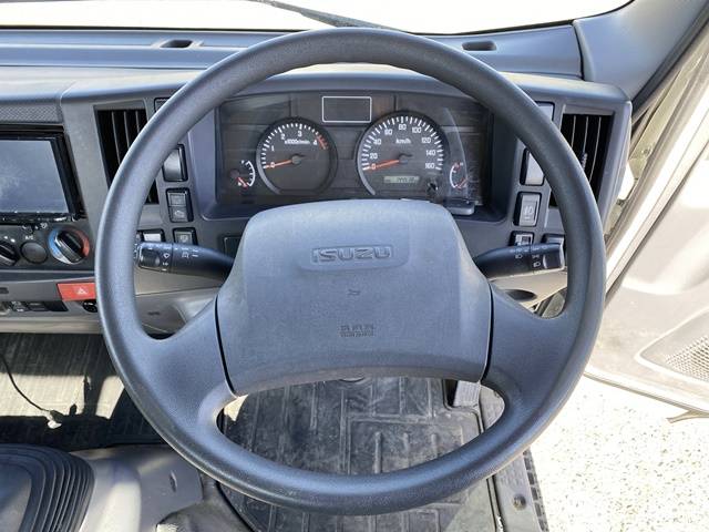 いすゞエルフアルミブロック小型（2t・3t）[写真38]