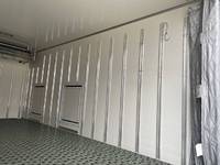 いすゞエルフ冷凍車（冷蔵車）小型（2t・3t）[写真13]