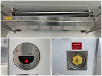 いすゞエルフ冷凍車（冷蔵車）小型（2t・3t）[写真14]