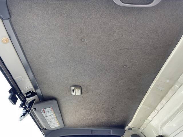 いすゞエルフ冷凍車（冷蔵車）小型（2t・3t）[写真31]