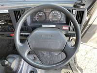 いすゞエルフ冷凍車（冷蔵車）小型（2t・3t）[写真35]