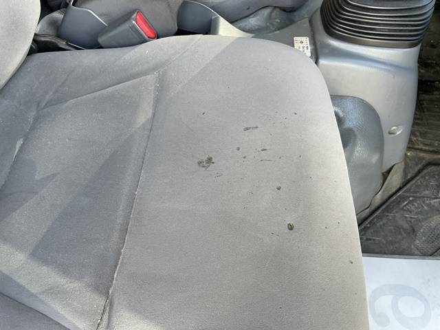 いすゞエルフ冷凍車（冷蔵車）小型（2t・3t）[写真39]