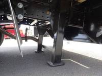 三菱ふそうキャンターセルフクレーン4段小型（2t・3t）[写真13]