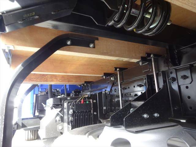 三菱ふそうキャンターセルフクレーン4段小型（2t・3t）[写真15]