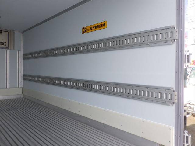 日野デュトロ冷凍車（冷蔵車）小型（2t・3t）[写真10]