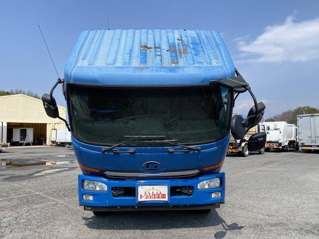 UDトラックスコンドルセーフティローダー増トン（6t・8t）[写真08]