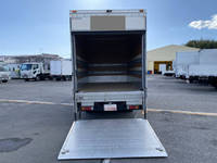 三菱ふそうキャンターアルミバン小型（2t・3t）[写真10]