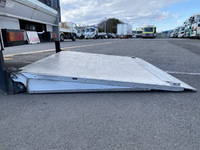 三菱ふそうキャンターアルミバン小型（2t・3t）[写真18]