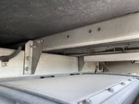 三菱ふそうキャンターアルミバン小型（2t・3t）[写真24]