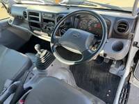 日野デュトロ平ボディ小型（2t・3t）[写真12]