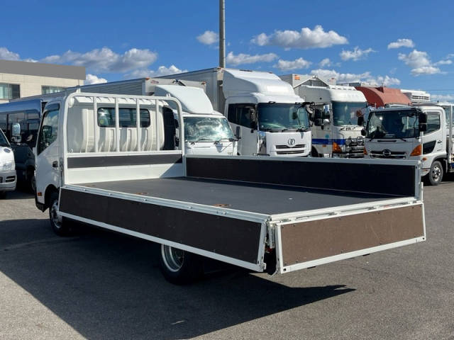 日野デュトロ平ボディ小型（2t・3t）[写真19]