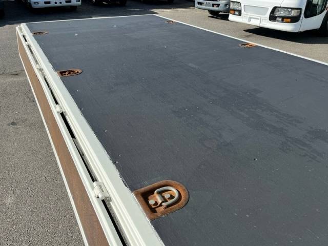 日野デュトロ平ボディ小型（2t・3t）[写真09]