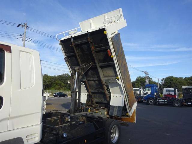 三菱ふそうファイターダンプ増トン（6t・8t）[写真12]