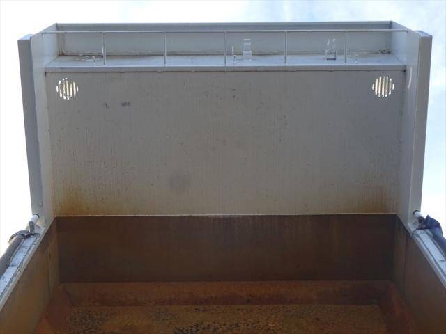 三菱ふそうファイターダンプ増トン（6t・8t）[写真07]