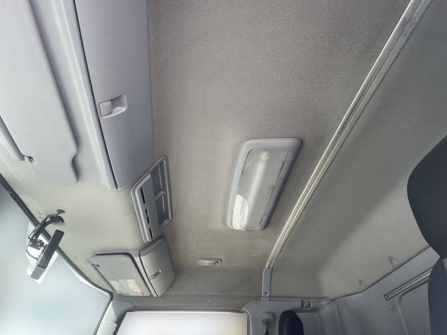 日野プロフィアバルク車（粉粒体運搬車）大型（10t）[写真26]