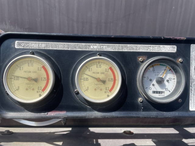 日野プロフィアバルク車（粉粒体運搬車）大型（10t）[写真08]